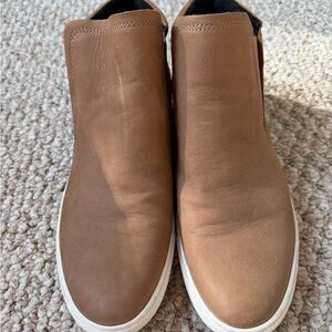 Kenneth Cole Tan Ankle Boots
